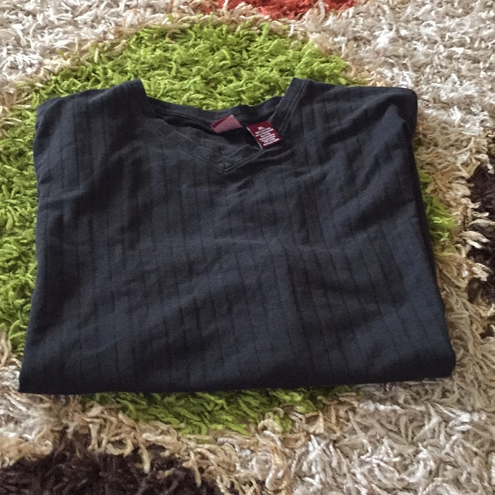 Good shirt used once